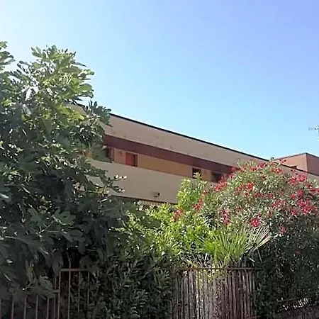 Panorama Apartment *
